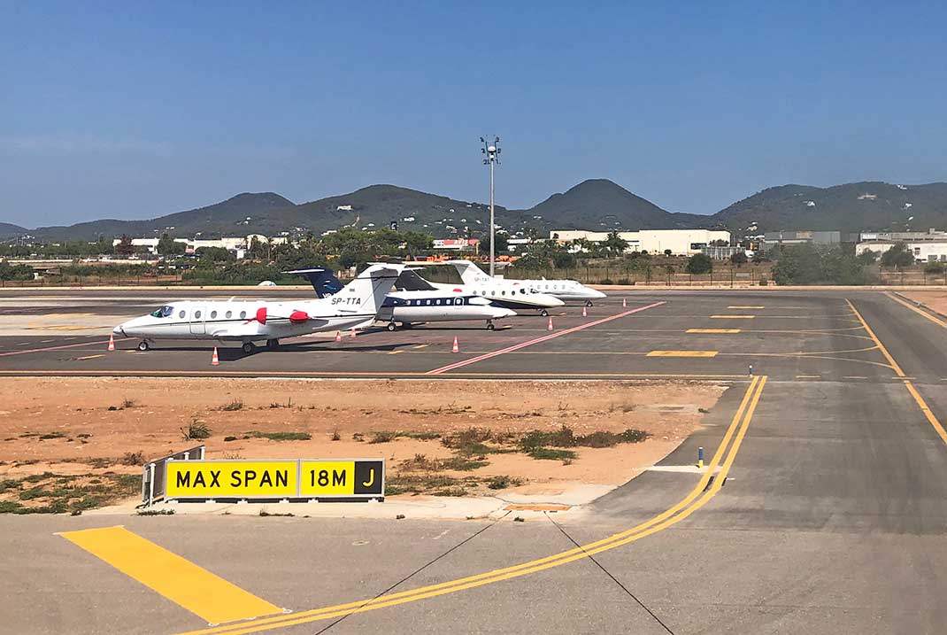 Privat-Jets auf dem Flughafen von Ibiza
