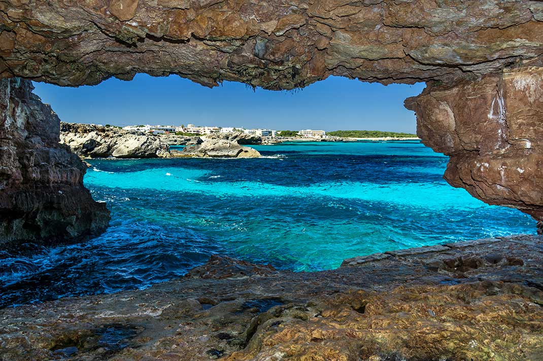 Blick auf Es Pujols auf Formentera