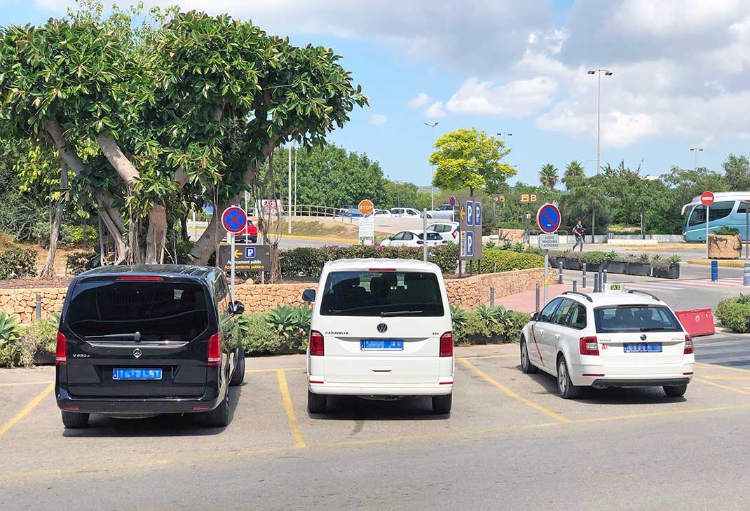Taxis und Chauffeurdienste/VTC teilen sich auf Ibiza die Passagiere
